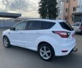Белый Форд Куга, объемом двигателя 2 л и пробегом 247 тыс. км за 416 $, фото 4 на Automoto.ua