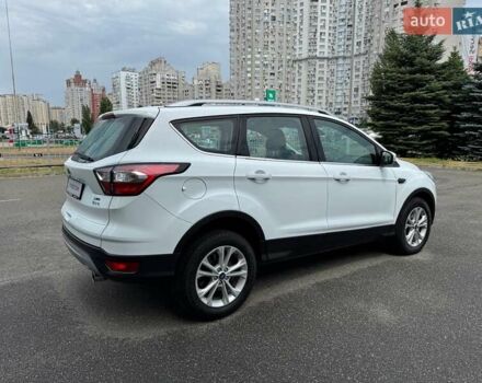 Белый Форд Куга, объемом двигателя 2 л и пробегом 49 тыс. км за 21300 $, фото 76 на Automoto.ua
