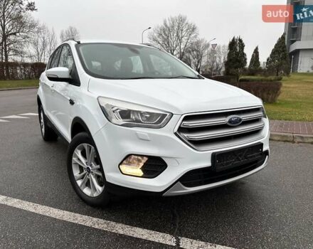 Белый Форд Куга, объемом двигателя 2 л и пробегом 70 тыс. км за 20500 $, фото 8 на Automoto.ua