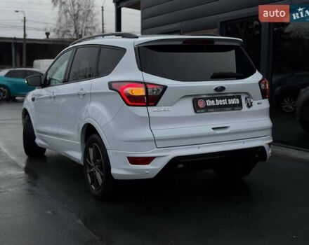Белый Форд Куга, объемом двигателя 2 л и пробегом 184 тыс. км за 18700 $, фото 17 на Automoto.ua