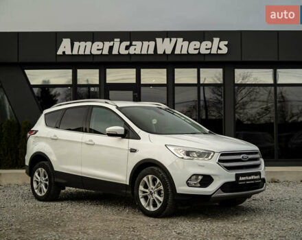 Білий Форд Куга, об'ємом двигуна 1.5 л та пробігом 88 тис. км за 18900 $, фото 2 на Automoto.ua