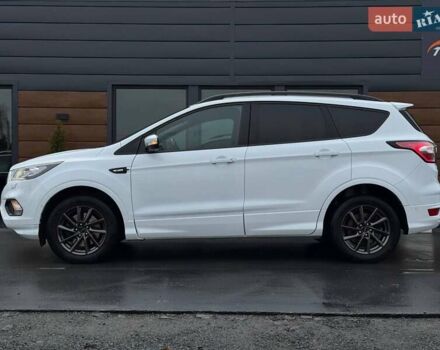Белый Форд Куга, объемом двигателя 2 л и пробегом 184 тыс. км за 18700 $, фото 4 на Automoto.ua
