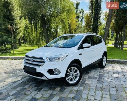 Білий Форд Куга, об'ємом двигуна 2 л та пробігом 140 тис. км за 19500 $, фото 4 на Automoto.ua