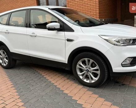 Білий Форд Куга, об'ємом двигуна 2 л та пробігом 187 тис. км за 16963 $, фото 1 на Automoto.ua