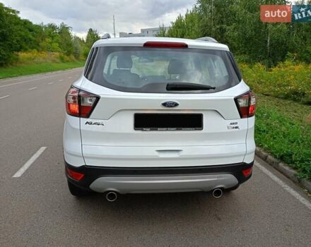 Белый Форд Куга, объемом двигателя 2 л и пробегом 50 тыс. км за 24500 $, фото 6 на Automoto.ua