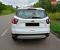 Белый Форд Куга, объемом двигателя 2 л и пробегом 50 тыс. км за 24500 $, фото 6 на Automoto.ua