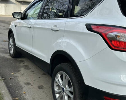 Белый Форд Куга, объемом двигателя 1.5 л и пробегом 102 тыс. км за 19500 $, фото 37 на Automoto.ua