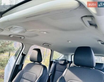 Білий Форд Куга, об'ємом двигуна 2 л та пробігом 140 тис. км за 18500 $, фото 52 на Automoto.ua