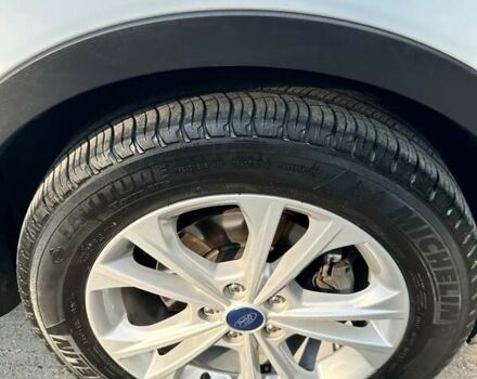 Белый Форд Куга, объемом двигателя 1.5 л и пробегом 49 тыс. км за 18500 $, фото 31 на Automoto.ua