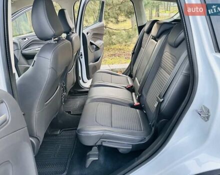 Білий Форд Куга, об'ємом двигуна 2 л та пробігом 140 тис. км за 18500 $, фото 63 на Automoto.ua