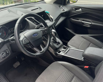 Белый Форд Куга, объемом двигателя 2 л и пробегом 112 тыс. км за 19900 $, фото 7 на Automoto.ua