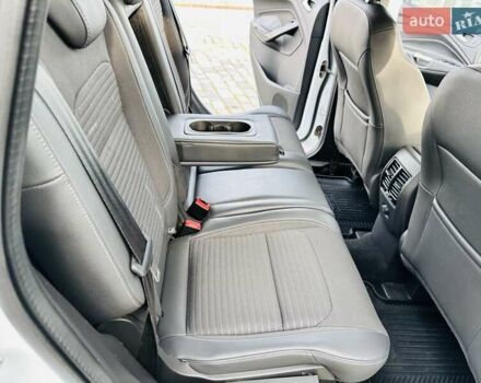 Білий Форд Куга, об'ємом двигуна 2 л та пробігом 140 тис. км за 18500 $, фото 67 на Automoto.ua