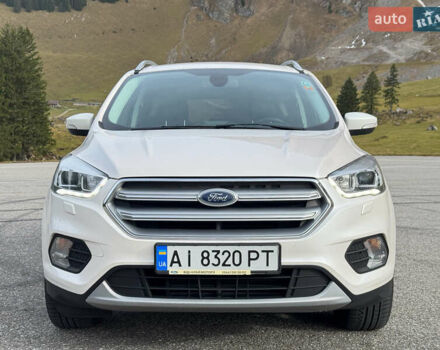 Білий Форд Куга, об'ємом двигуна 1.5 л та пробігом 125 тис. км за 14500 $, фото 3 на Automoto.ua