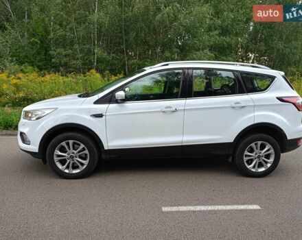 Белый Форд Куга, объемом двигателя 2 л и пробегом 50 тыс. км за 24500 $, фото 7 на Automoto.ua