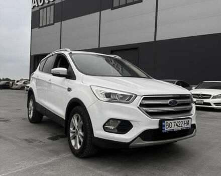 Форд Куга 2019 в Львове на Automoto.ua Белый Форд Куга, объемом двигателя 1.5 л и пробегом 80 тыс. км за 18000 $, фото 1 на Automoto.ua