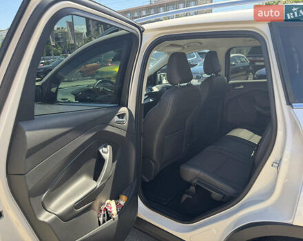 Белый Форд Куга, объемом двигателя 2 л и пробегом 104 тыс. км за 22990 $, фото 12 на Automoto.ua