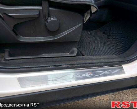 Форд Куга 2019 у Южноукраинске на Automoto.ua Білий Форд Куга, об'ємом двигуна 1.5 л та пробігом 75 тис. км за 17500 $, фото 12 на Automoto.ua