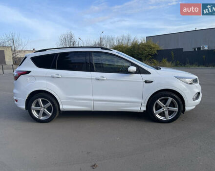 Білий Форд Куга, об'ємом двигуна 2 л та пробігом 248 тис. км за 17500 $, фото 5 на Automoto.ua