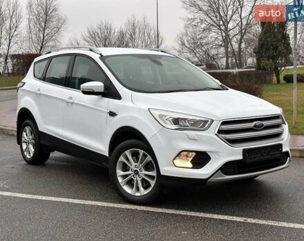 Белый Форд Куга, объемом двигателя 2 л и пробегом 70 тыс. км за 20500 $, фото 12 на Automoto.ua