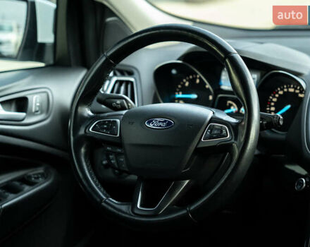 Білий Форд Куга, об'ємом двигуна 1.5 л та пробігом 88 тис. км за 18900 $, фото 16 на Automoto.ua