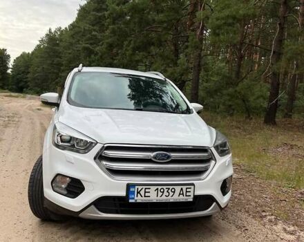 Форд Куга 2019 в Киеве на Automoto.ua Белый Форд Куга, объемом двигателя 1.5 л и пробегом 114 тыс. км за 18100 $, фото 5 на Automoto.ua