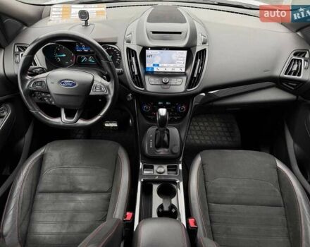 Белый Форд Куга, объемом двигателя 2 л и пробегом 184 тыс. км за 18700 $, фото 55 на Automoto.ua