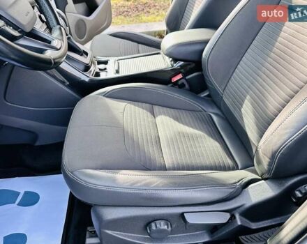 Білий Форд Куга, об'ємом двигуна 2 л та пробігом 140 тис. км за 18500 $, фото 47 на Automoto.ua