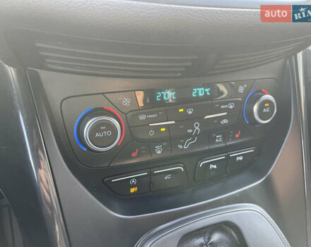 Білий Форд Куга, об'ємом двигуна 2 л та пробігом 248 тис. км за 17500 $, фото 35 на Automoto.ua