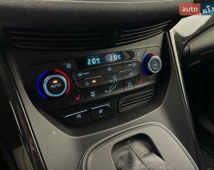 Білий Форд Куга, об'ємом двигуна 2 л та пробігом 45 тис. км за 23104 $, фото 21 на Automoto.ua