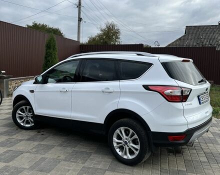Білий Форд Куга, об'ємом двигуна 1.5 л та пробігом 20 тис. км за 22000 $, фото 3 на Automoto.ua