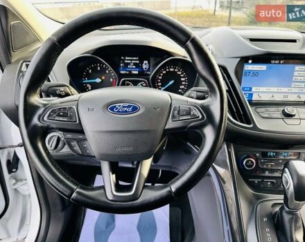 Білий Форд Куга, об'ємом двигуна 2 л та пробігом 140 тис. км за 18500 $, фото 60 на Automoto.ua