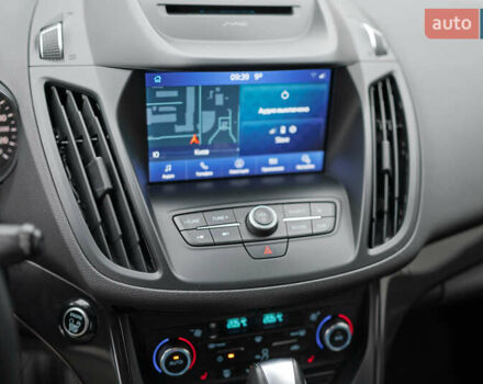 Белый Форд Куга, объемом двигателя 1.5 л и пробегом 82 тыс. км за 19500 $, фото 27 на Automoto.ua