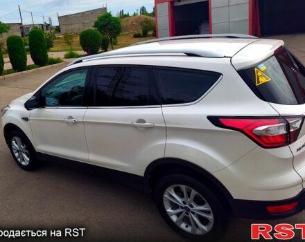 Форд Куга 2019 у Южноукраинске на Automoto.ua Білий Форд Куга, об'ємом двигуна 1.5 л та пробігом 75 тис. км за 17500 $, фото 7 на Automoto.ua