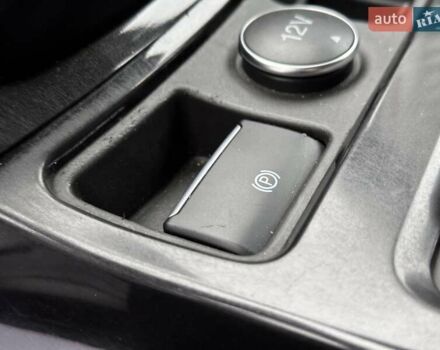 Белый Форд Куга, объемом двигателя 2 л и пробегом 70 тыс. км за 20500 $, фото 29 на Automoto.ua