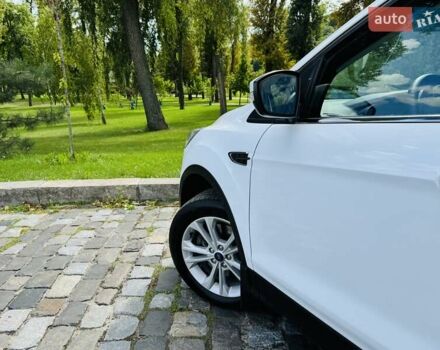 Білий Форд Куга, об'ємом двигуна 2 л та пробігом 140 тис. км за 19500 $, фото 74 на Automoto.ua