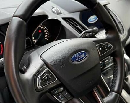 Білий Форд Куга, об'ємом двигуна 2 л та пробігом 187 тис. км за 16963 $, фото 19 на Automoto.ua