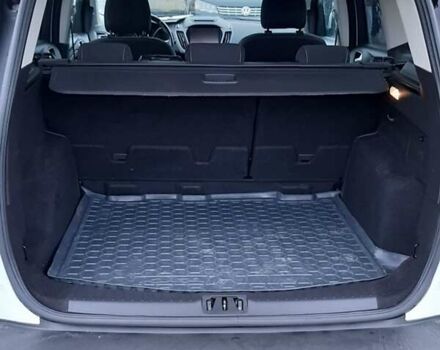 Белый Форд Куга, объемом двигателя 1.5 л и пробегом 35 тыс. км за 19500 $, фото 6 на Automoto.ua