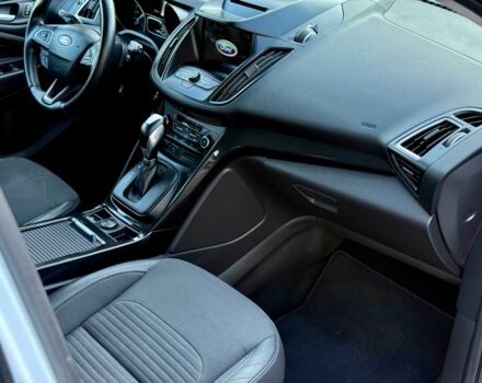 Форд Куга 2019 в Днепре (Днепропетровске) на Automoto.ua Белый Форд Куга, объемом двигателя 2 л и пробегом 167 тыс. км за 16700 $, фото 16 на Automoto.ua