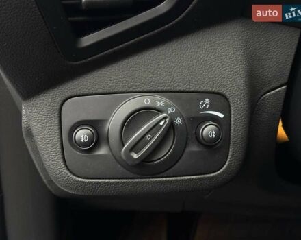 Белый Форд Куга, объемом двигателя 2 л и пробегом 184 тыс. км за 18700 $, фото 32 на Automoto.ua