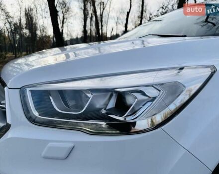 Білий Форд Куга, об'ємом двигуна 2 л та пробігом 140 тис. км за 18500 $, фото 18 на Automoto.ua