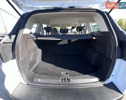 Белый Форд Куга, объемом двигателя 1.5 л и пробегом 182 тыс. км за 18000 $, фото 13 на Automoto.ua