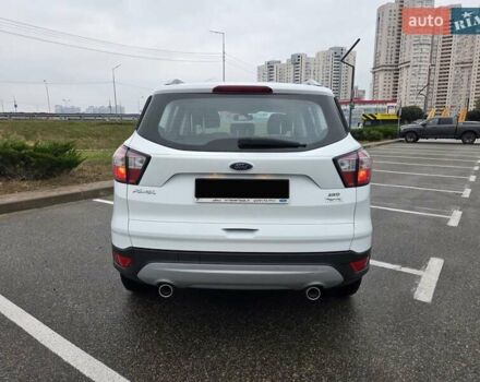 Форд Куга 2019 в Киеве на Automoto.ua Белый Форд Куга, объемом двигателя 2 л и пробегом 133 тыс. км за 19500 $, фото 3 на Automoto.ua