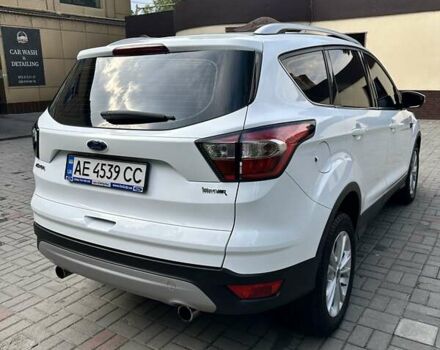 Белый Форд Куга, объемом двигателя 1.5 л и пробегом 49 тыс. км за 18500 $, фото 7 на Automoto.ua