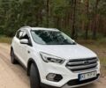 Форд Куга 2019 в Киеве на Automoto.ua Белый Форд Куга, объемом двигателя 1.5 л и пробегом 114 тыс. км за 18100 $, фото 1 на Automoto.ua