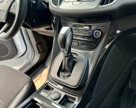 Белый Форд Куга, объемом двигателя 1.5 л и пробегом 49 тыс. км за 18500 $, фото 14 на Automoto.ua