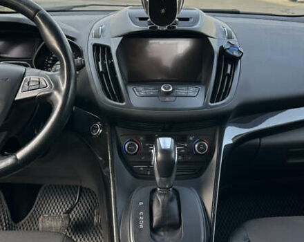 Белый Форд Куга, объемом двигателя 1.5 л и пробегом 102 тыс. км за 19500 $, фото 25 на Automoto.ua