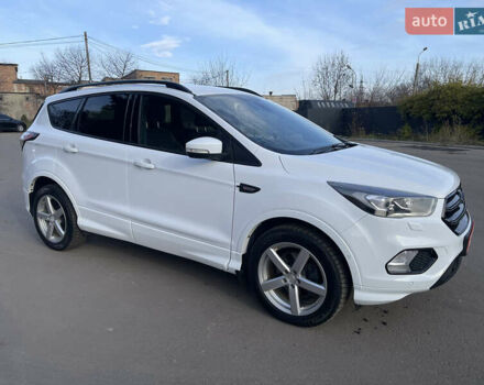 Білий Форд Куга, об'ємом двигуна 2 л та пробігом 248 тис. км за 17500 $, фото 4 на Automoto.ua