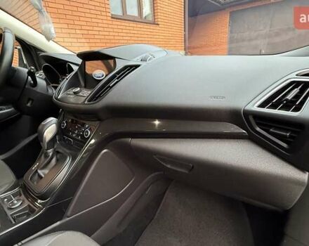 Білий Форд Куга, об'ємом двигуна 2 л та пробігом 187 тис. км за 16963 $, фото 45 на Automoto.ua