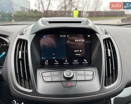 Белый Форд Куга, объемом двигателя 2 л и пробегом 70 тыс. км за 20500 $, фото 31 на Automoto.ua