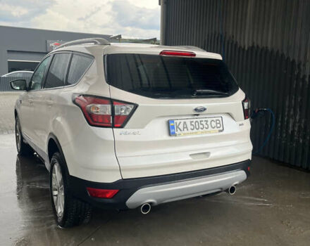 Белый Форд Куга, объемом двигателя 2 л и пробегом 112 тыс. км за 19900 $, фото 3 на Automoto.ua